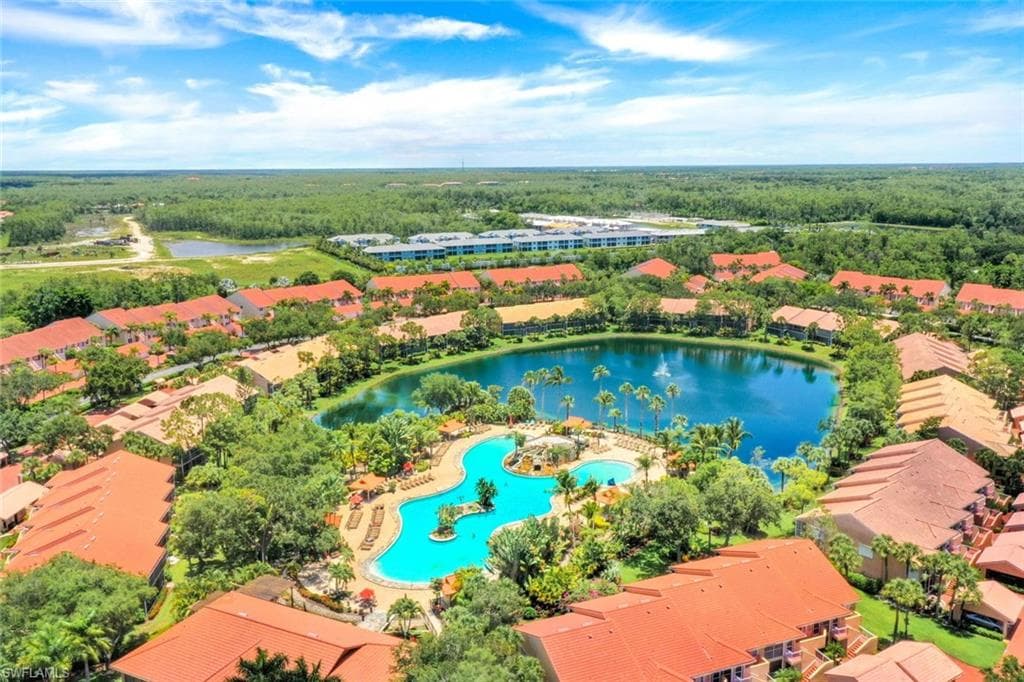 2360 Hidden Lake CT # 8410, NAPLES FL 34112-25