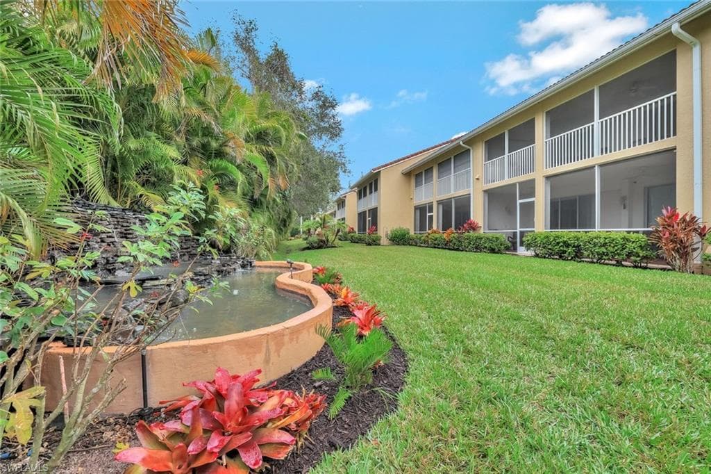2360 Hidden Lake CT # 8410, NAPLES FL 34112-23