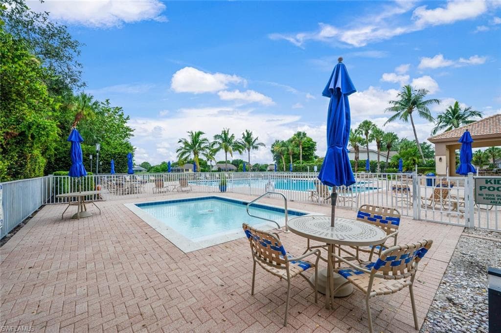 7762 Gardner DR # 102, NAPLES FL 34109-29
