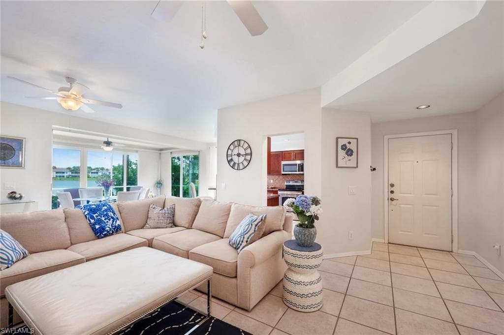 7762 Gardner DR # 102, NAPLES FL 34109-3