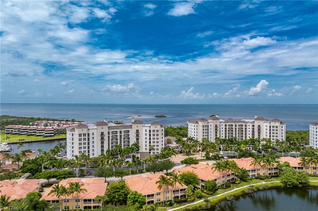 3313 Sunset Key CIR 701-1