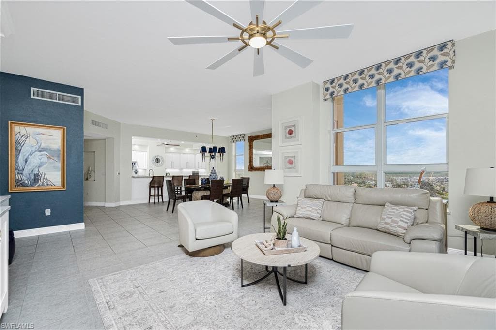 3313 Sunset Key CIR 701-14