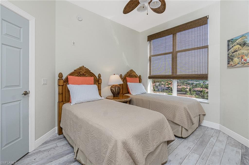 3313 Sunset Key CIR 701-37