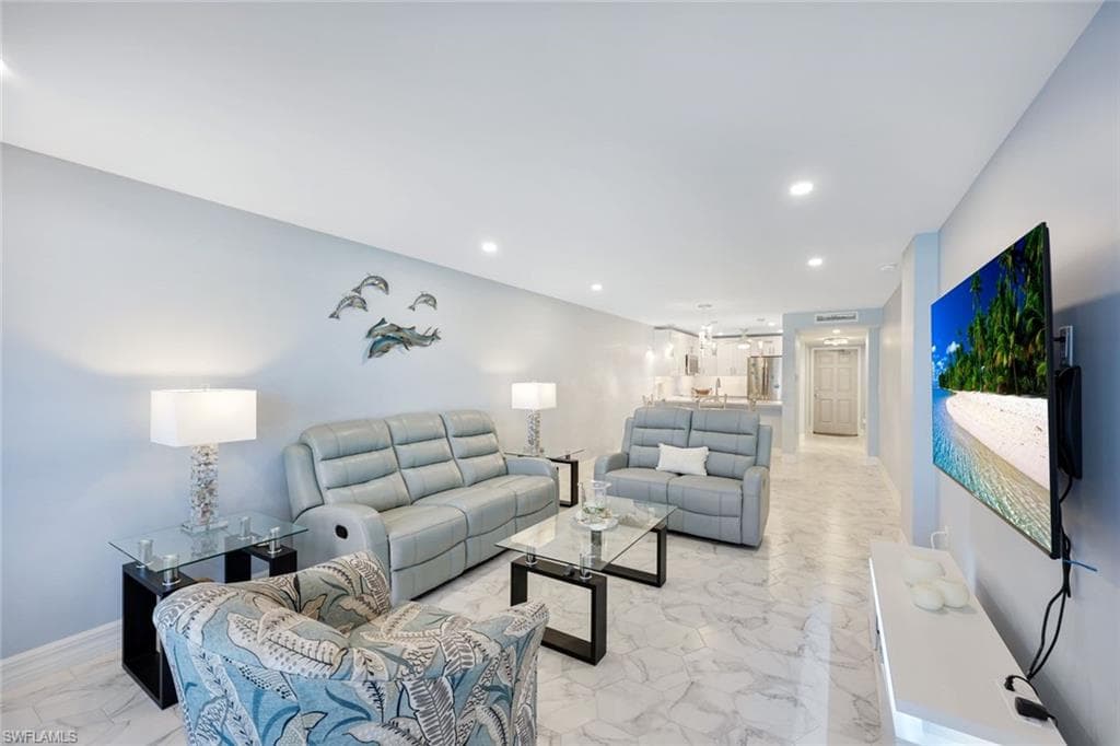 26000 Hickory BLVD # 105, BONITA SPRINGS FL 34134-1