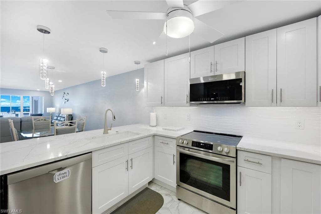 26000 Hickory BLVD # 105, BONITA SPRINGS FL 34134-4