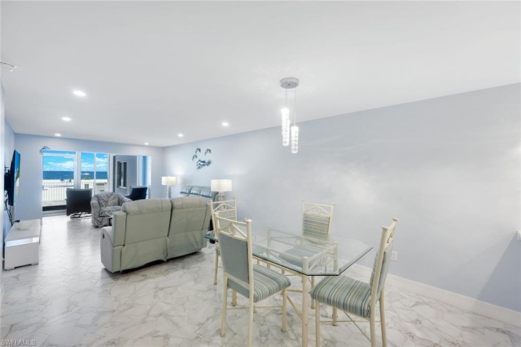 26000 Hickory BLVD # 105, BONITA SPRINGS FL 34134-8