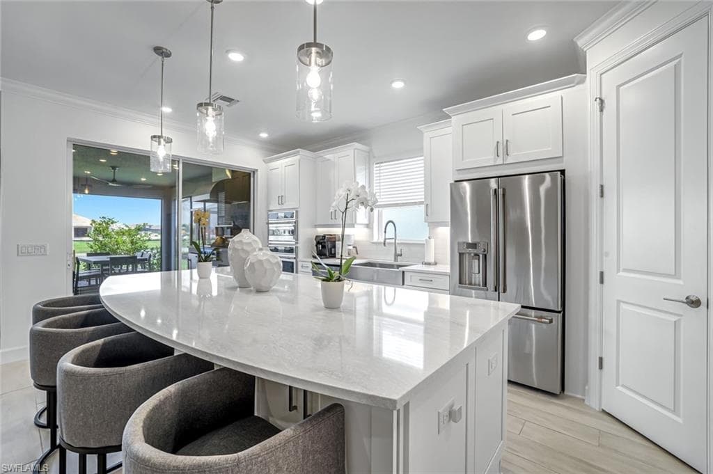 15653 Triesta LN, NAPLES FL 34114-4