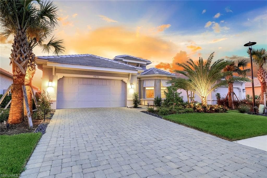15653 Triesta LN, NAPLES FL 34114-34