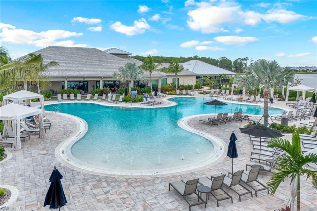 15653 Triesta LN, NAPLES FL 34114-31