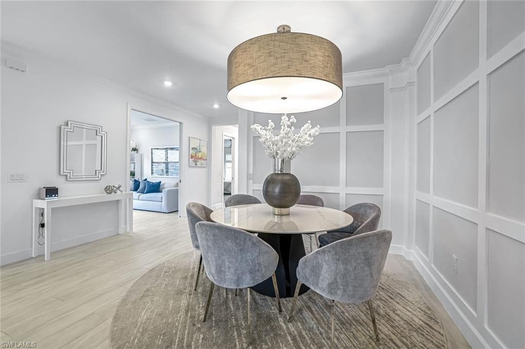 15653 Triesta LN, NAPLES FL 34114-9