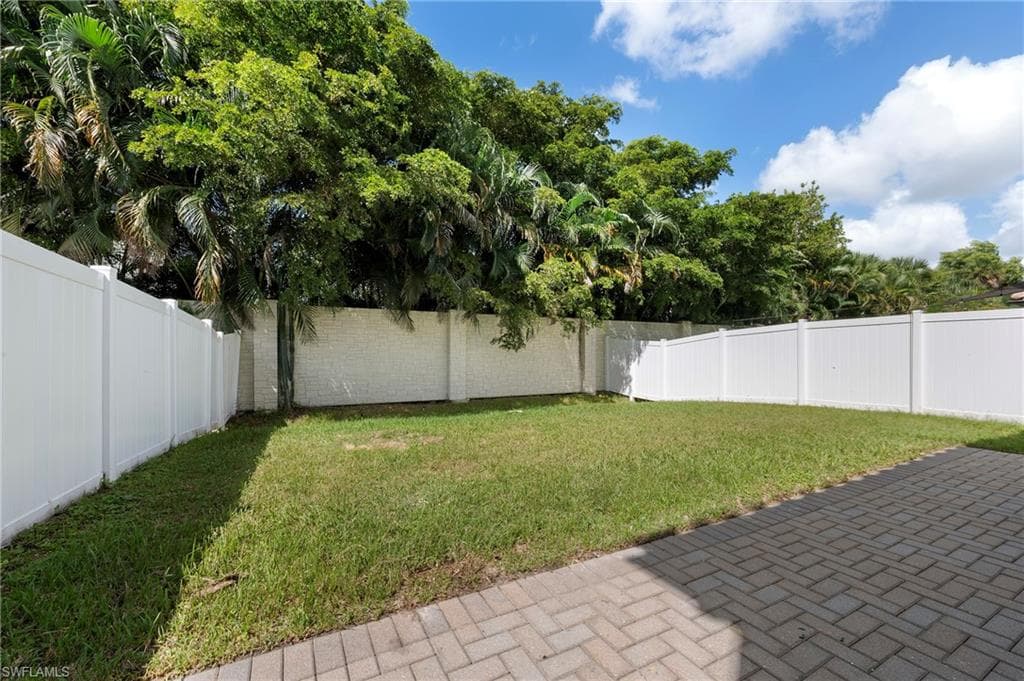 8797 Madrid CIR, NAPLES FL 34104-23