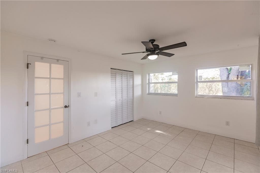 217 Yorkshire CT # 2, NAPLES FL 34112-16