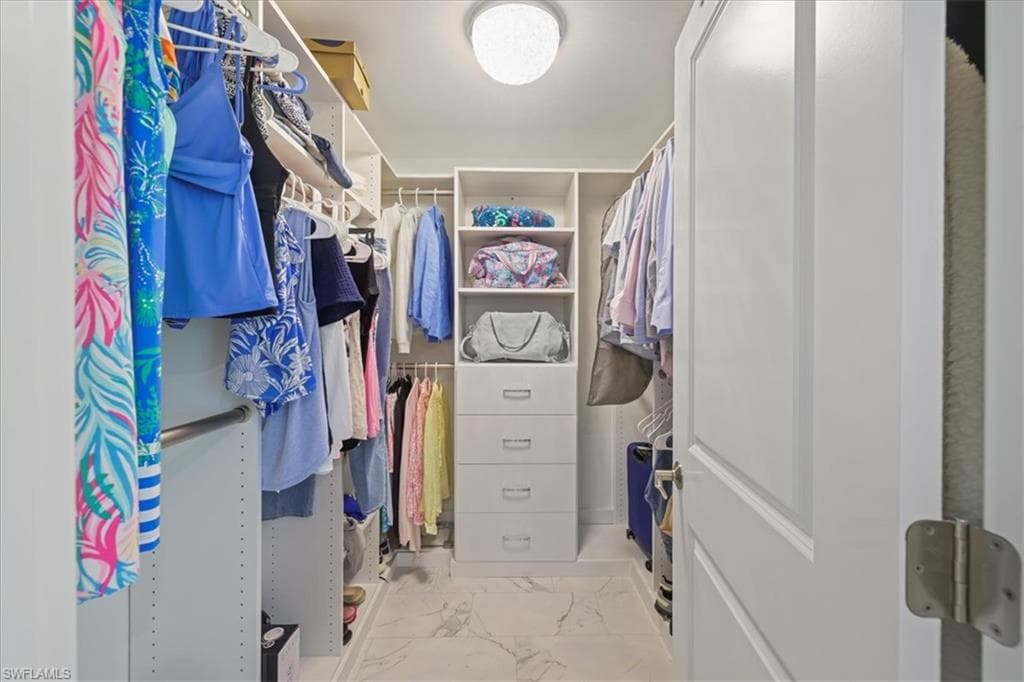 221 Albatross ST, FORT MYERS BEACH FL 33931-21