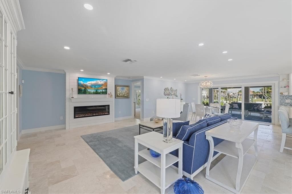 221 Albatross ST, FORT MYERS BEACH FL 33931-4