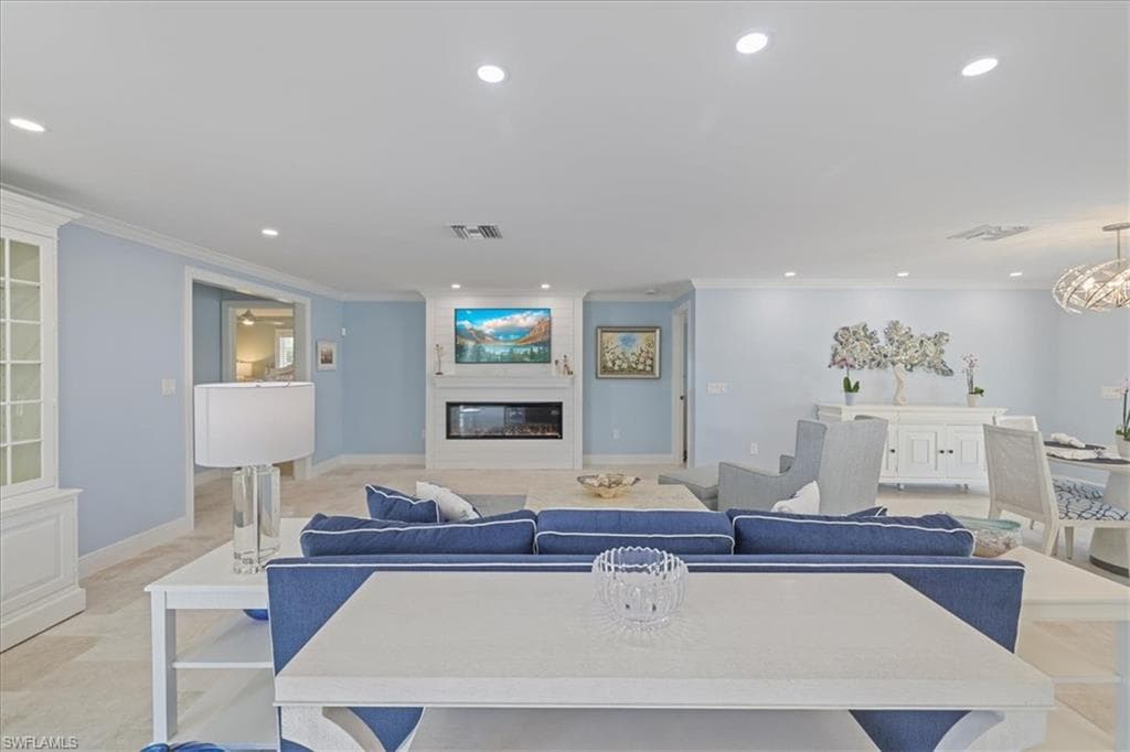 221 Albatross ST, FORT MYERS BEACH FL 33931-3