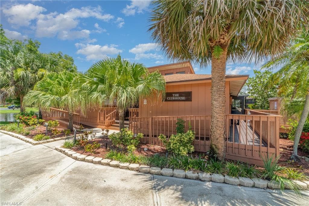 17287 Timber Oak LN, FORT MYERS FL 33908-28