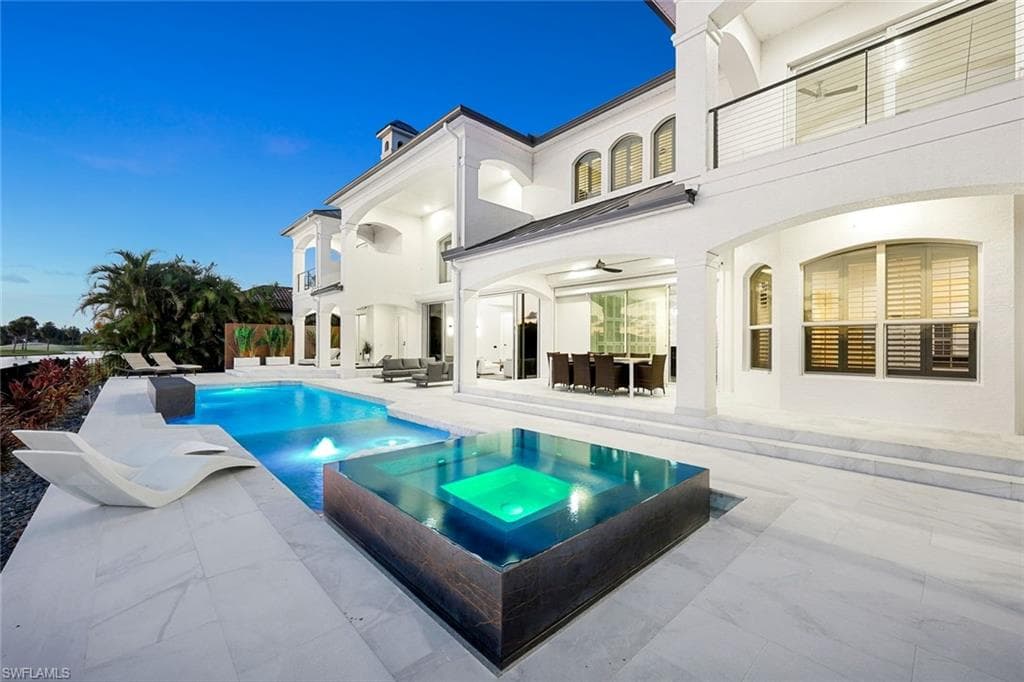 11929 Princess Grace CT, CAPE CORAL FL 33991-5