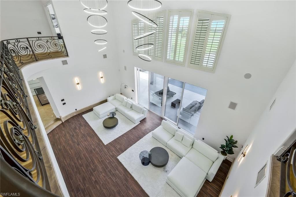 11929 Princess Grace CT, CAPE CORAL FL 33991-16