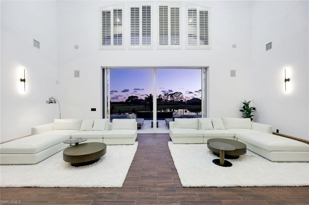 11929 Princess Grace CT, CAPE CORAL FL 33991-13