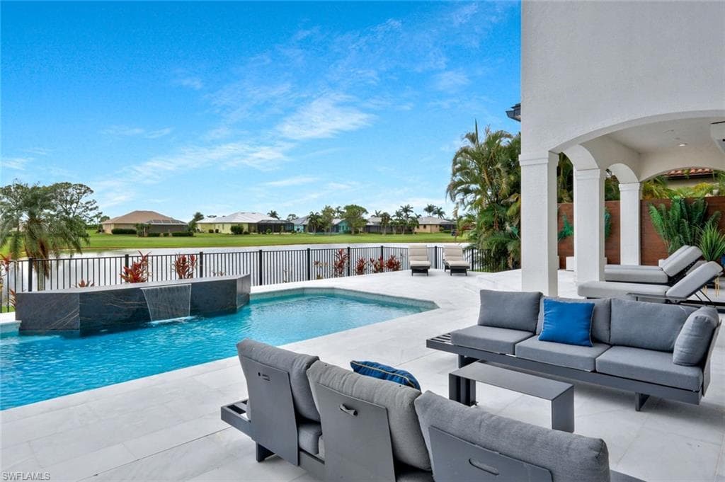 11929 Princess Grace CT, CAPE CORAL FL 33991-39