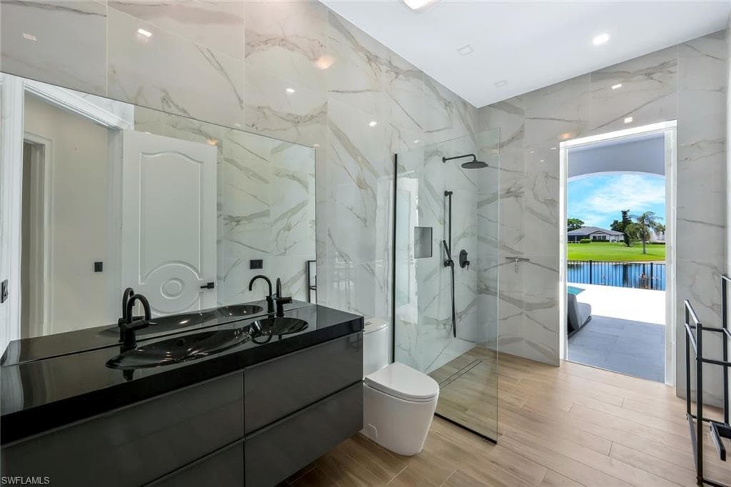 11929 Princess Grace CT, CAPE CORAL FL 33991-30