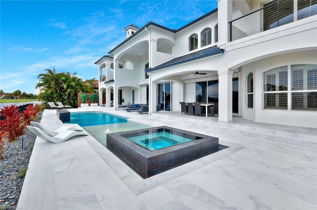 11929 Princess Grace CT, CAPE CORAL FL 33991-38