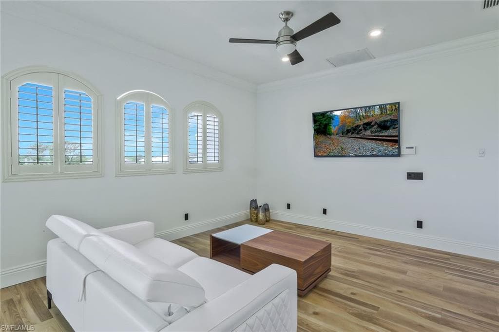 11929 Princess Grace CT, CAPE CORAL FL 33991-28