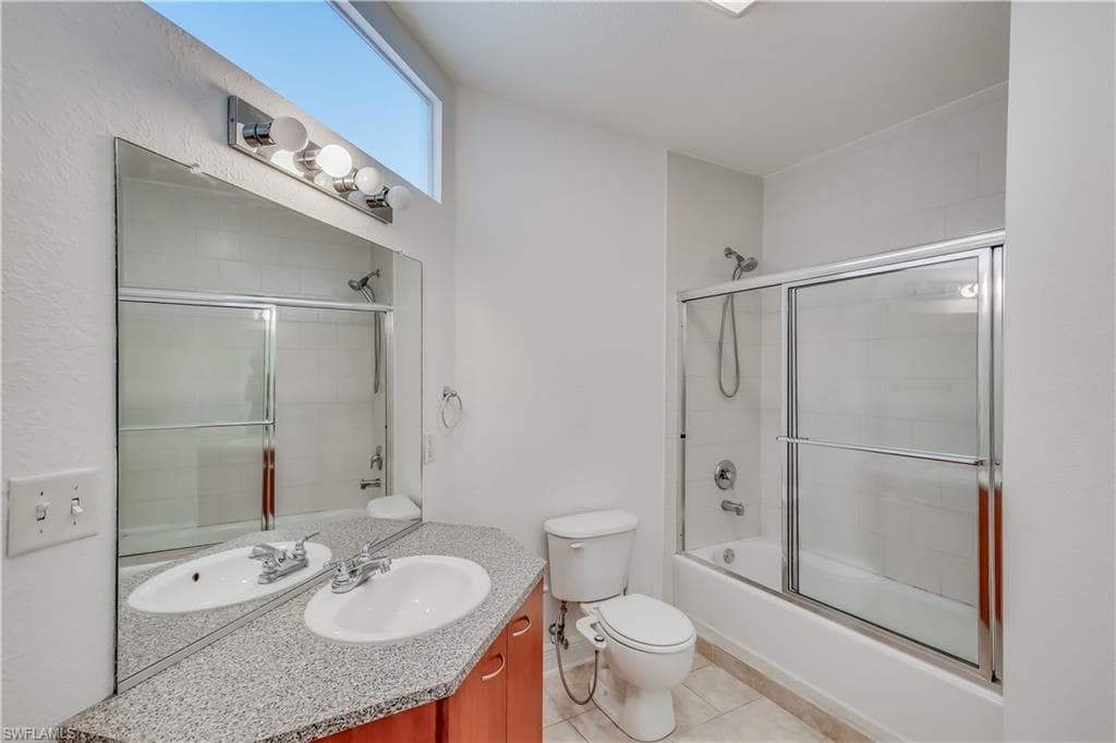 2260 1st ST # 204, FORT MYERS FL 33901-26