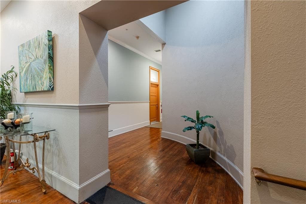 2260 1st ST # 204, FORT MYERS FL 33901-7
