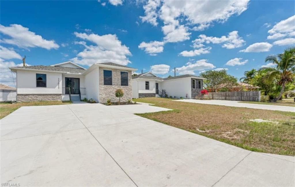 11641 McKenna AVE, BONITA SPRINGS FL 34135-1