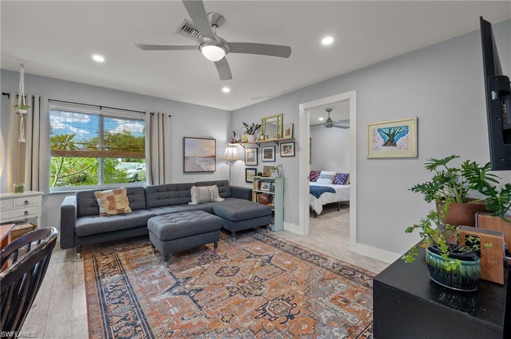 817 Courtington LN # 2, FORT MYERS FL 33919-4