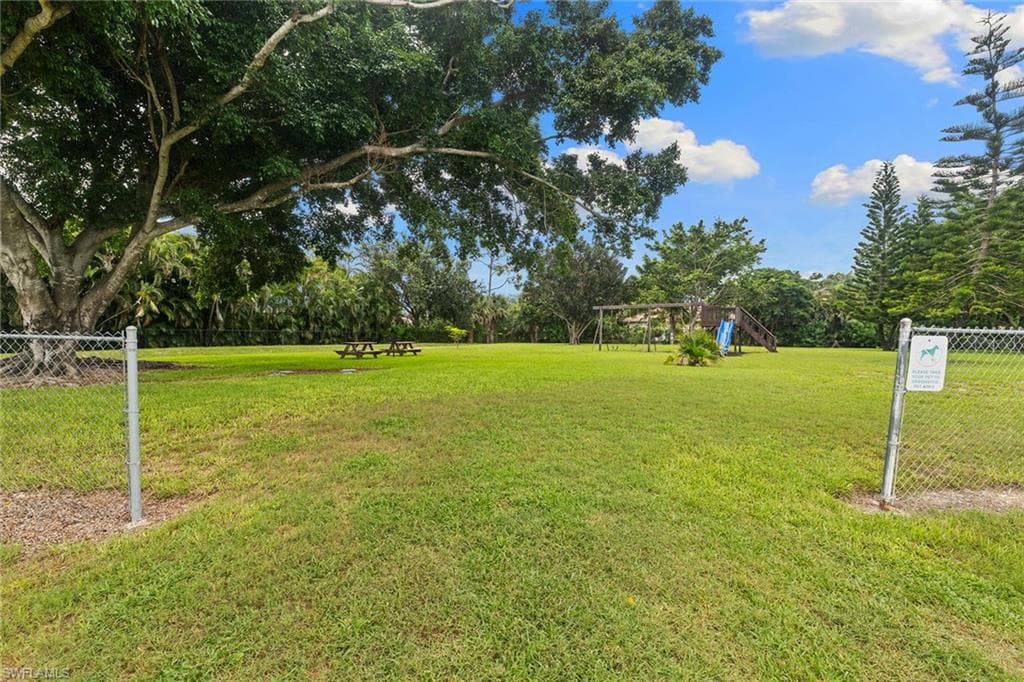 3364 Timberwood CIR, NAPLES FL 34105-25