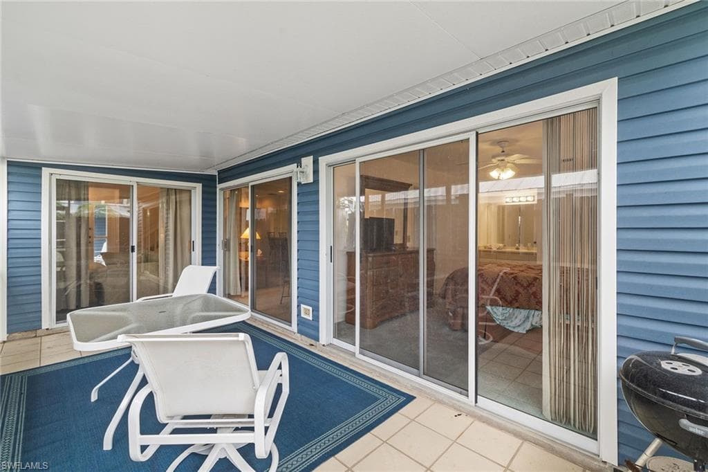 3364 Timberwood CIR, NAPLES FL 34105-19