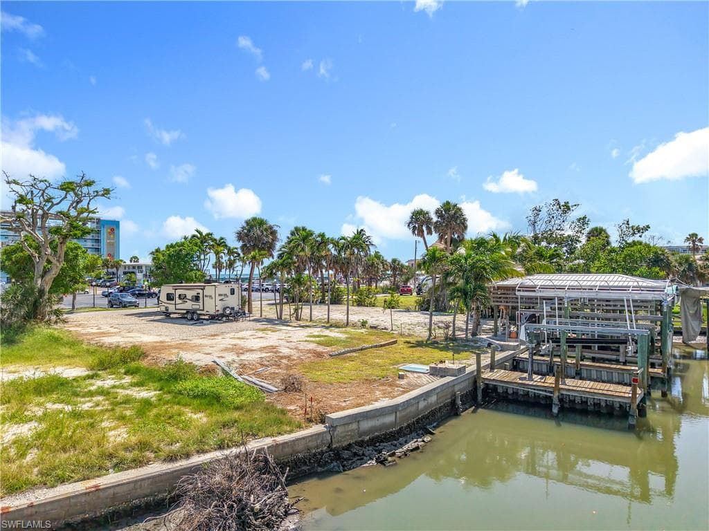 1339 Santos RD, FORT MYERS BEACH FL 33931-23