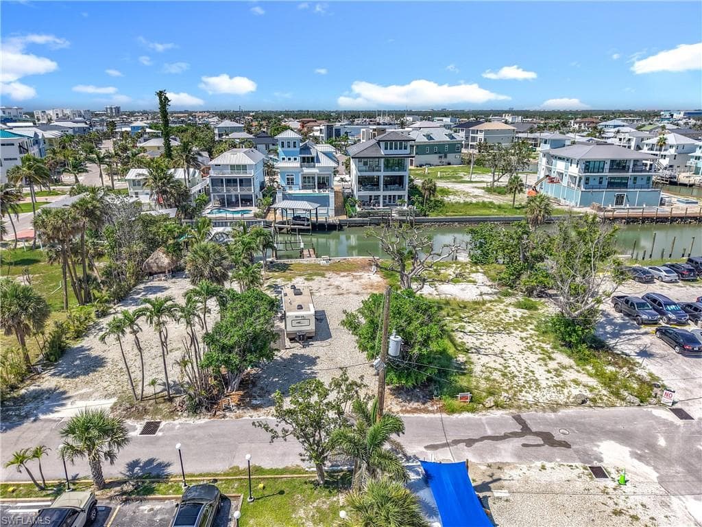 1339 Santos RD, FORT MYERS BEACH FL 33931-9