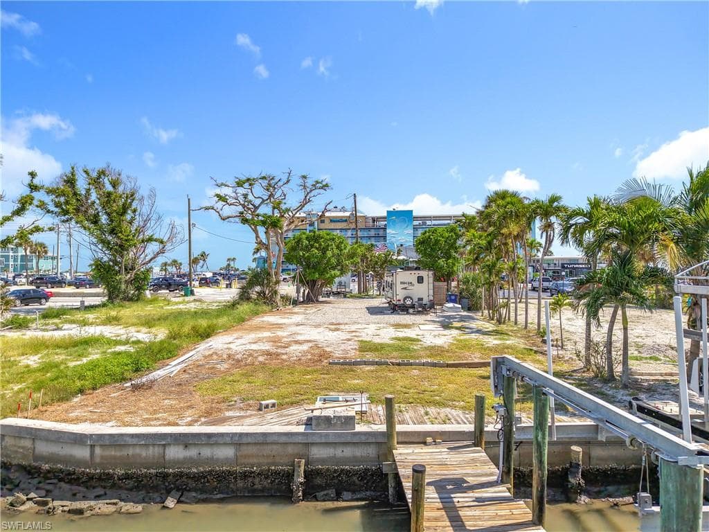 1339 Santos RD, FORT MYERS BEACH FL 33931-24