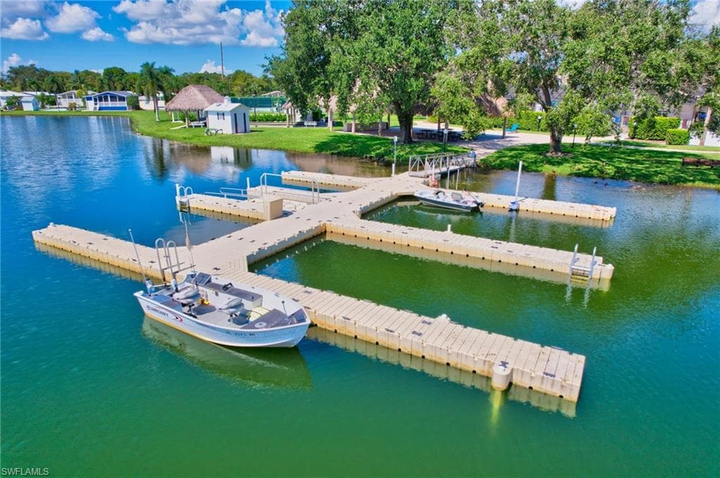 1031 Crystal Lake DR, NAPLES FL 34120-28