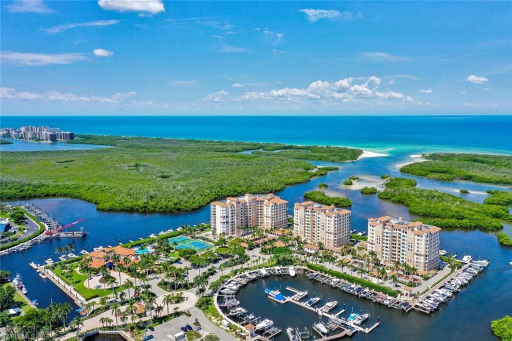 435 Dockside DR # B702, NAPLES FL 34110-32