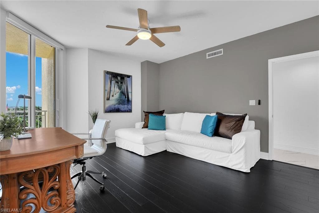 435 Dockside DR # B702, NAPLES FL 34110-20