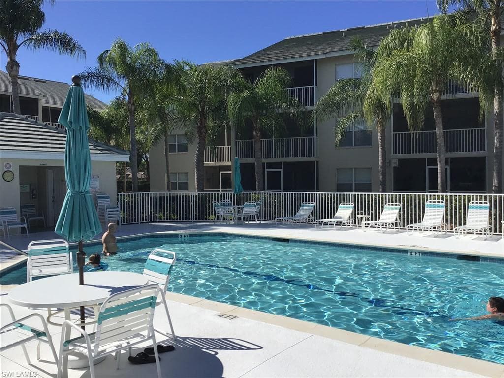28861 Bermuda Lago CT # 105, BONITA SPRINGS FL 34134-28