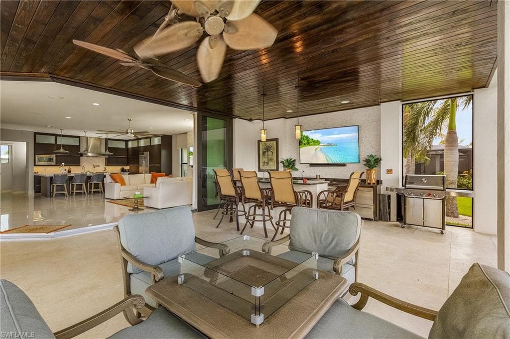 11695 Royal Tee CIR, CAPE CORAL FL 33991-29