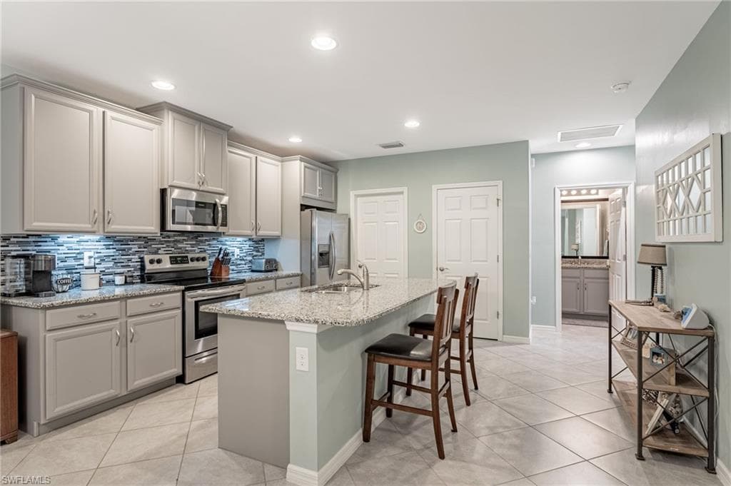 4334 Dutchess Park RD, FORT MYERS FL 33916-5