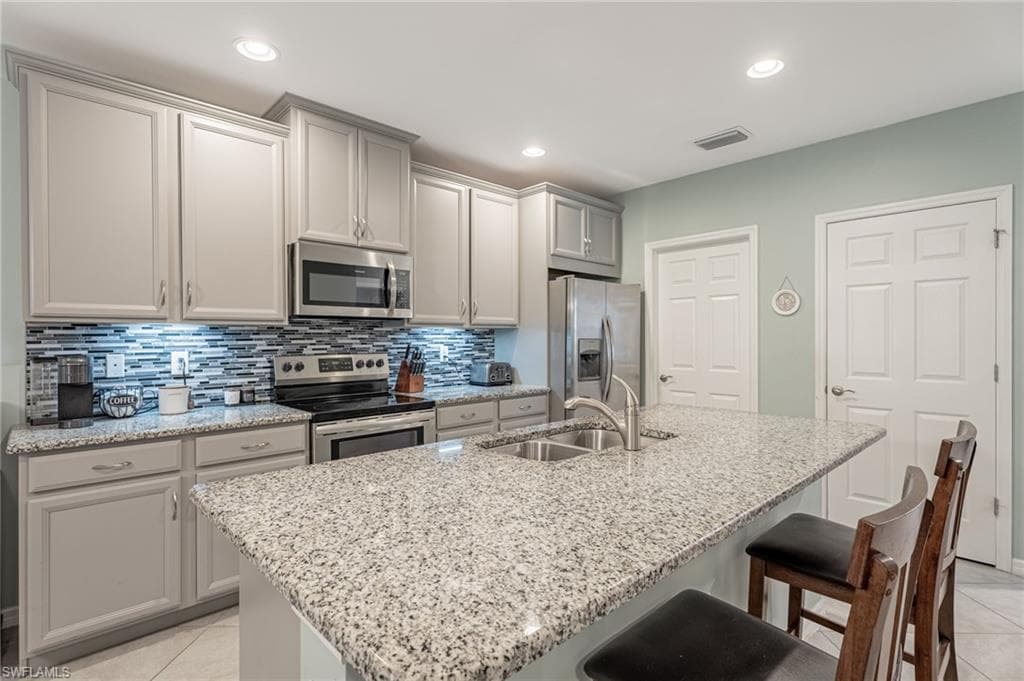 4334 Dutchess Park RD, FORT MYERS FL 33916-6