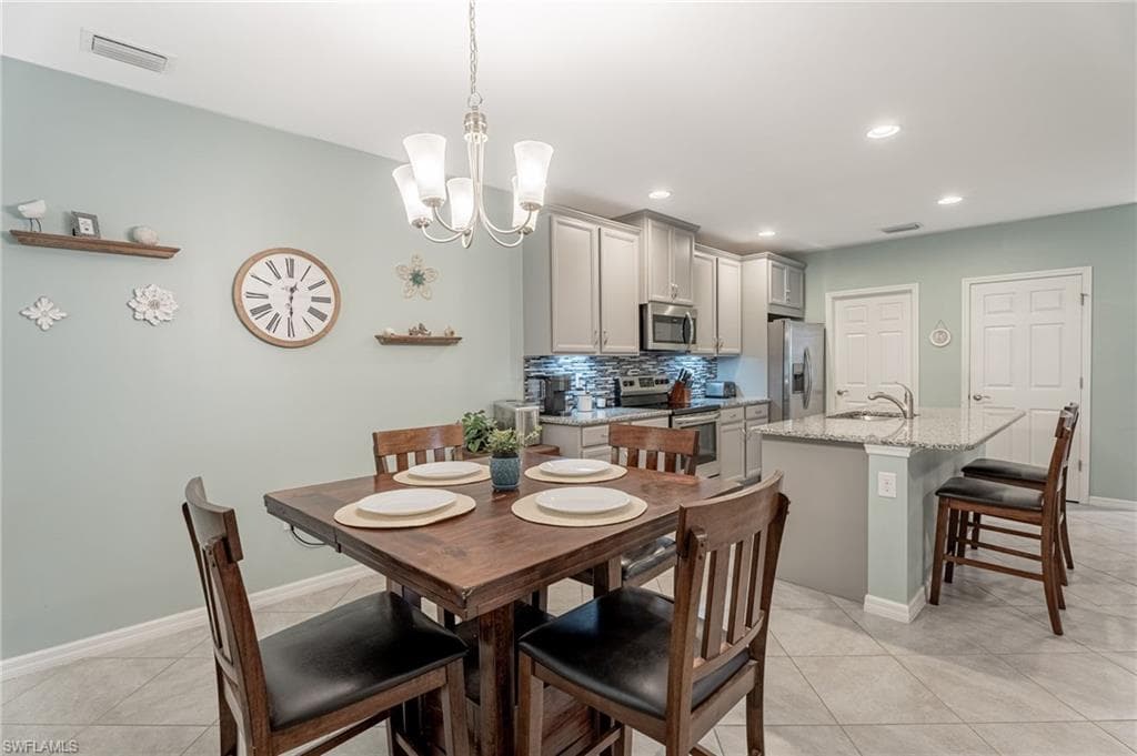 4334 Dutchess Park RD, FORT MYERS FL 33916-8