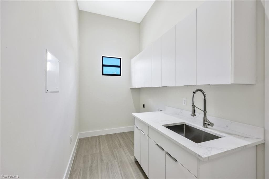 1297 Trail Terrace DR, NAPLES FL 34103-28