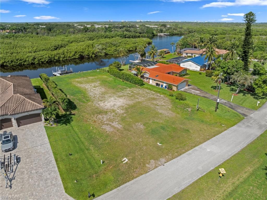 4947 Riverside DR, ESTERO FL 33928-2