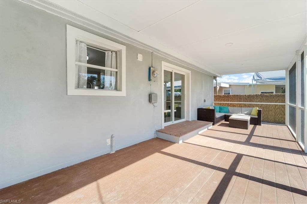 3064 Connecticut AVE, NAPLES FL 34112-22