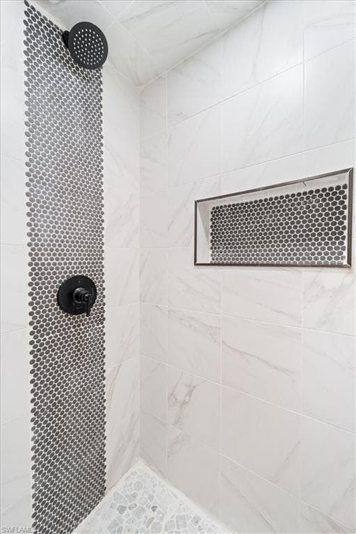 3064 Connecticut AVE, NAPLES FL 34112-14