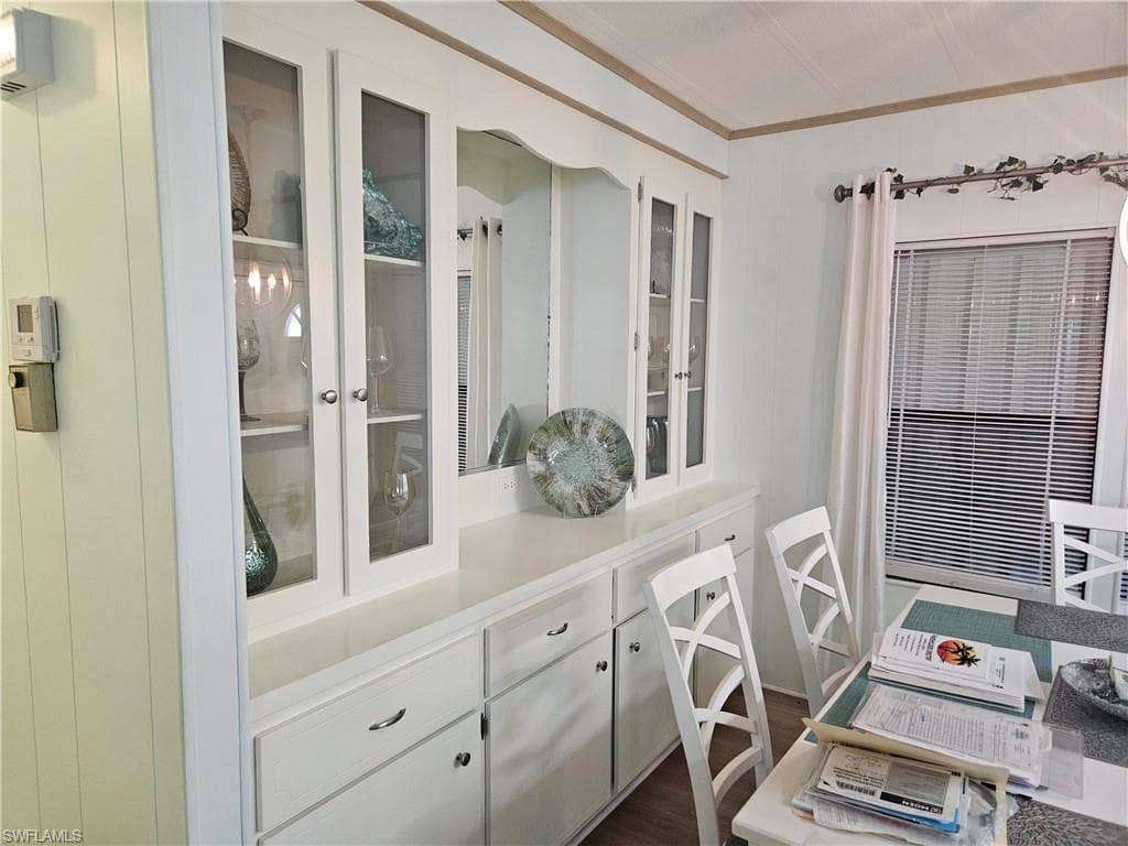 9 Amethyst AVE # 9A, NAPLES FL 34114-15