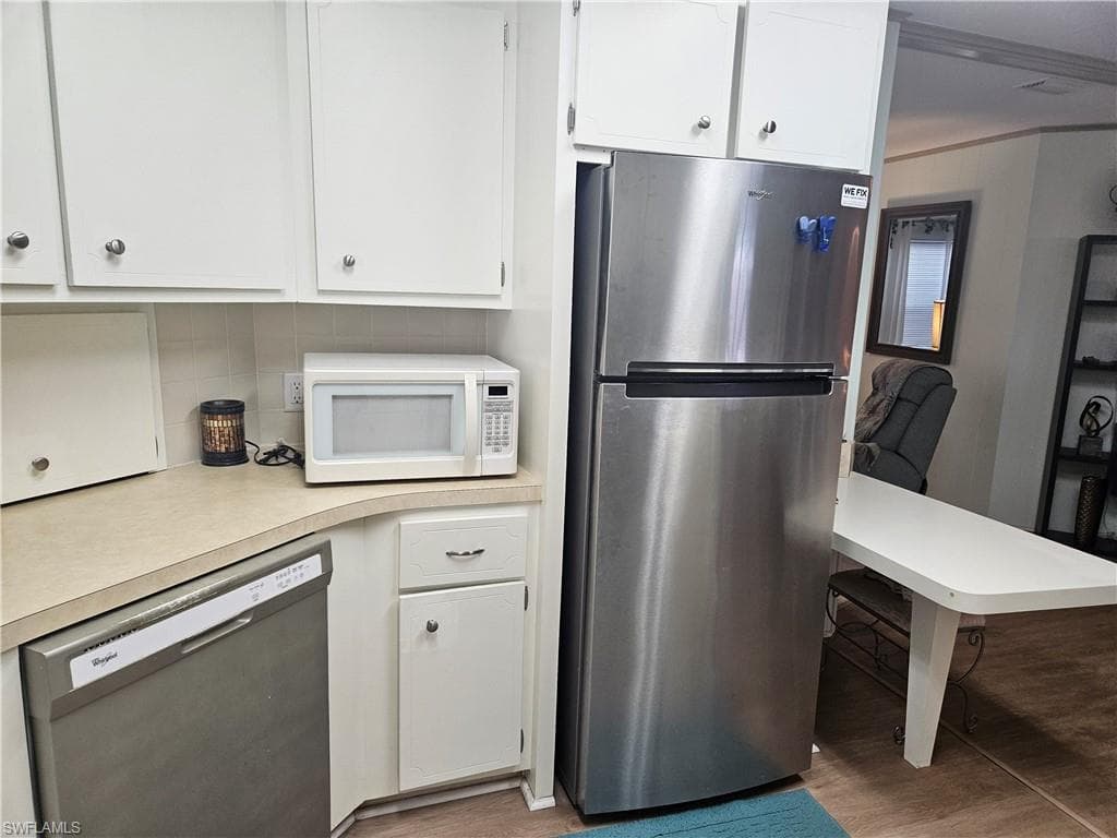 9 Amethyst AVE # 9A, NAPLES FL 34114-7